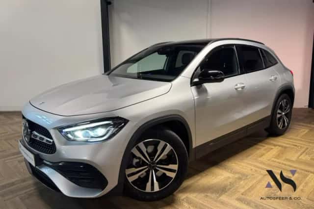 Mercedes-Benz GLA (2023) thumbnail 1