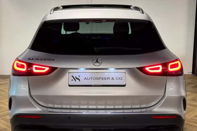 Mercedes-Benz GLA (2023) thumbnail 4