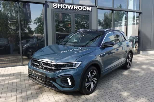 Volkswagen T-Roc (2025) thumbnail 4