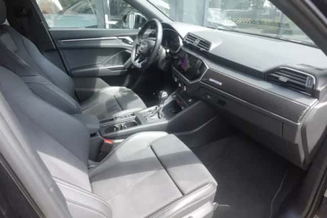 Audi Q3 (2024) thumbnail 3