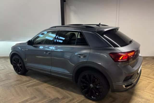 Volkswagen T-Roc (2020) thumbnail 2