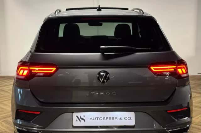 Volkswagen T-Roc (2020) thumbnail 4