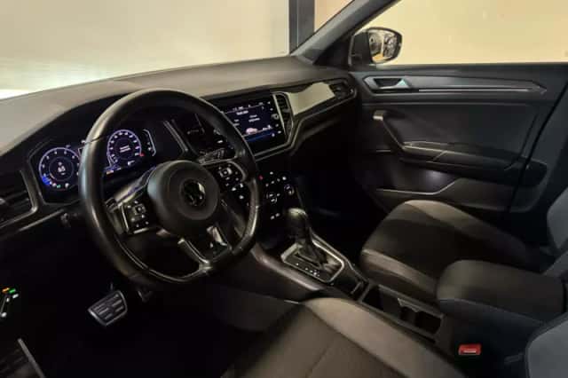 Volkswagen T-Roc (2020) thumbnail 5