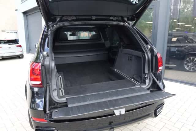 BMW X5 (2018) thumbnail 5