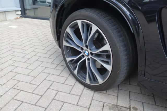 BMW X5 (2018) thumbnail 6
