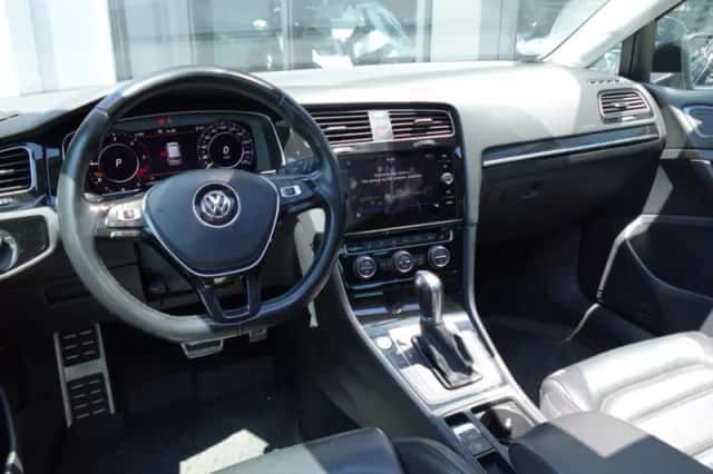 Volkswagen Golf (2019) thumbnail 4