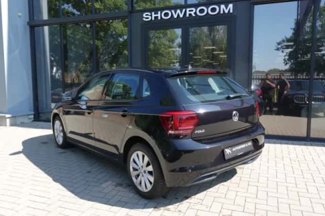 Volkswagen Polo (2019) thumbnail 2