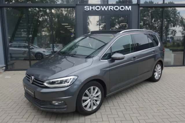 Volkswagen Touran (2016) thumbnail 4