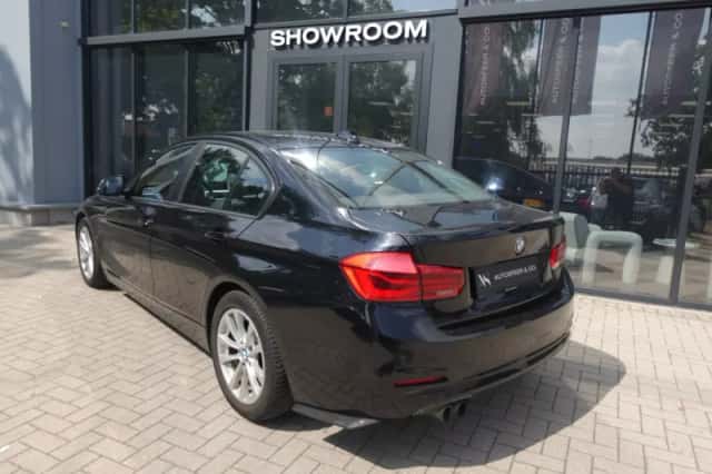 BMW 3-Serie (2016) thumbnail 2