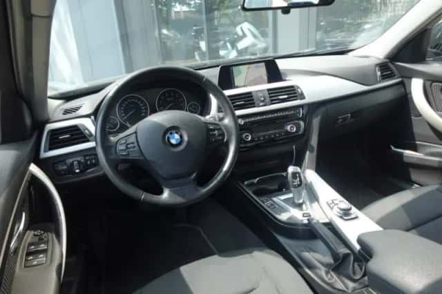 BMW 3-Serie (2016) thumbnail 3
