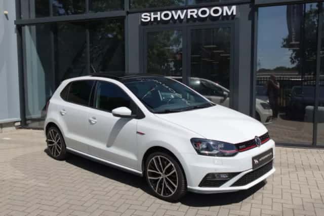 Volkswagen Polo (2016) thumbnail 3
