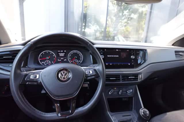 Volkswagen Polo (2018) thumbnail 3