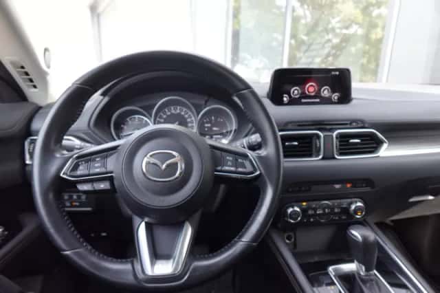 Mazda CX-5 (2018) thumbnail 5
