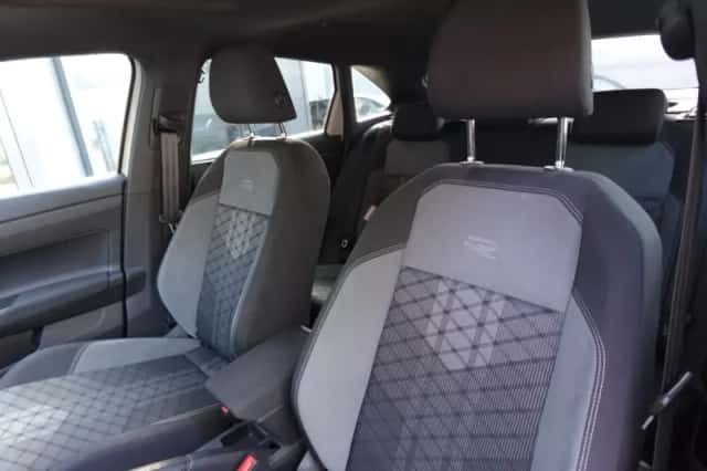 Volkswagen Taigo (2022) thumbnail 4