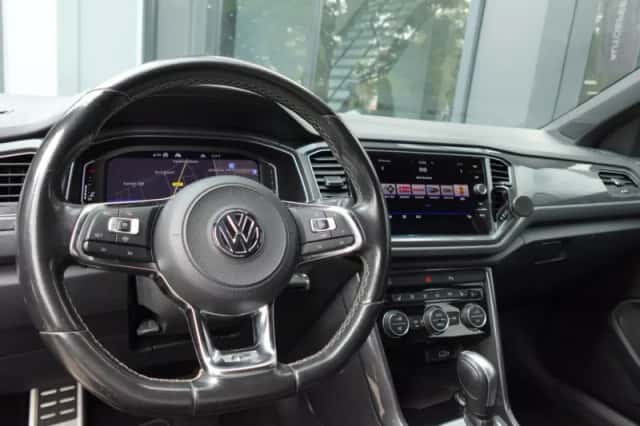 Volkswagen T-Roc (2020) thumbnail 5