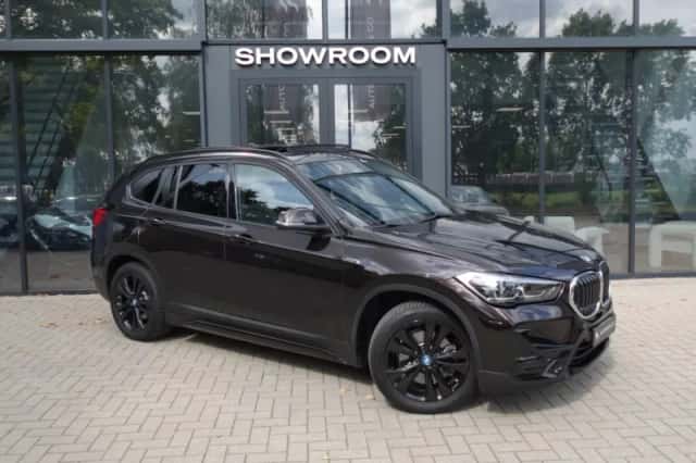 BMW X1 (2022) thumbnail 3