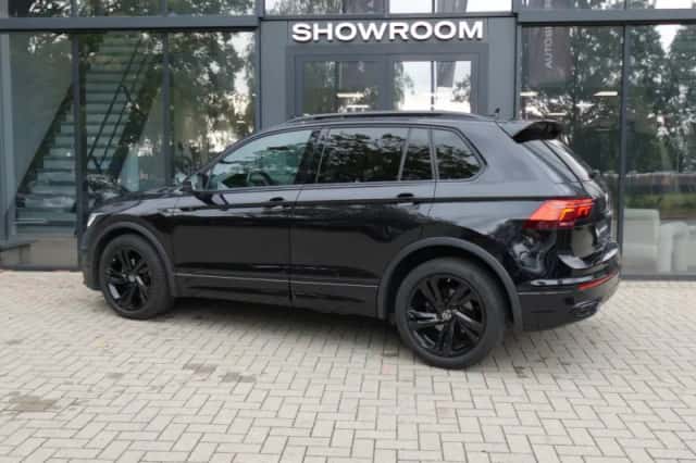 Volkswagen Tiguan (2024) thumbnail 2