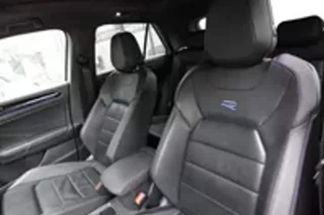 Volkswagen T-Roc (2022) thumbnail 4