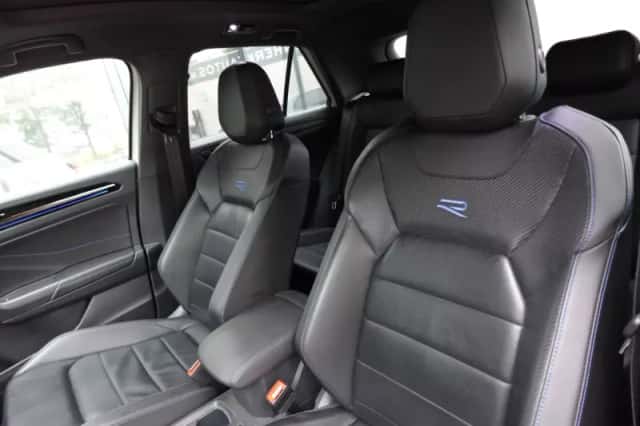 Volkswagen T-Roc (2022) thumbnail 4