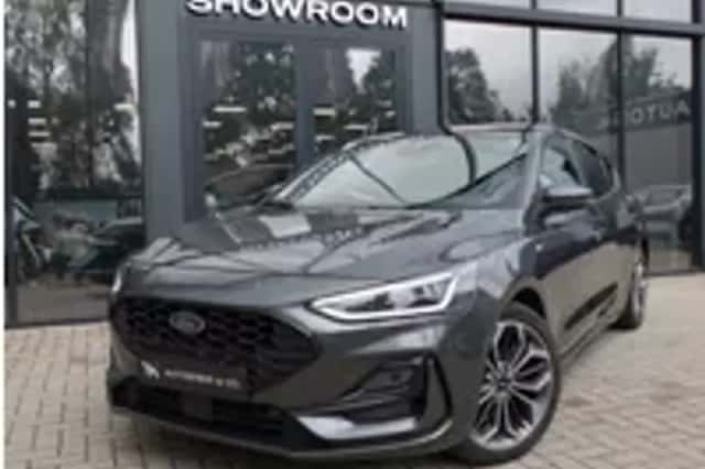 Ford Focus (2023) thumbnail 2
