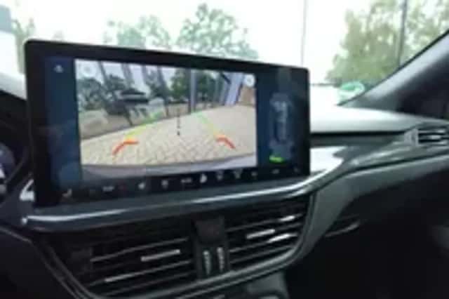 Ford Focus (2023) thumbnail 5