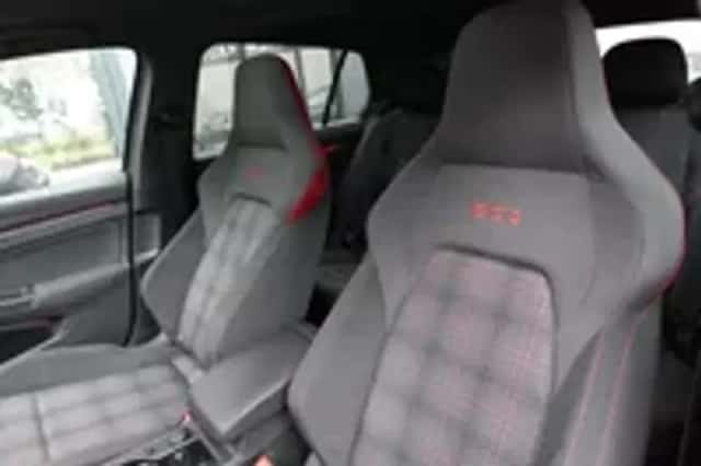 Volkswagen Golf (2021) thumbnail 3