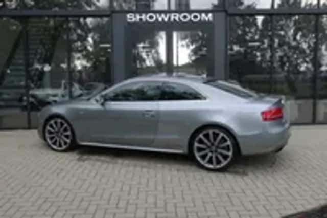Audi A5 (2010) thumbnail 2