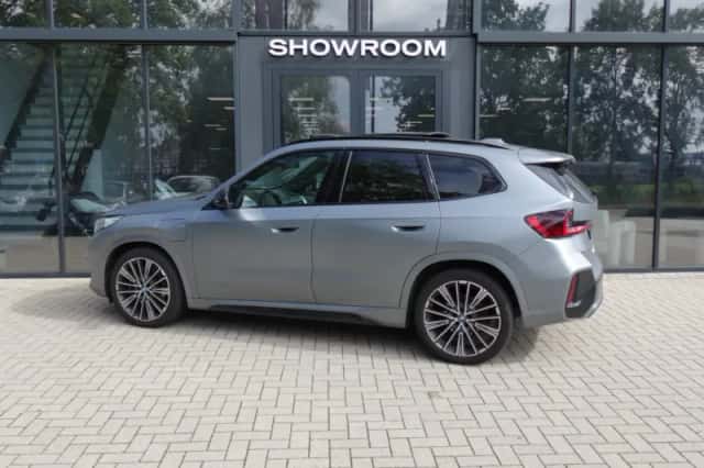 BMW X1 (2023) thumbnail 2
