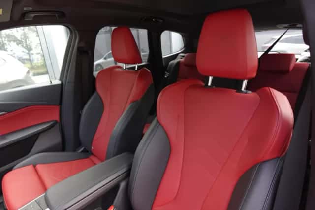 BMW X1 (2023) thumbnail 4