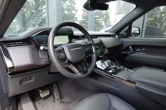 Land Rover Range Rover Sport (2025) thumbnail 3