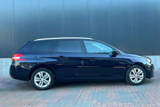 Peugeot 308 (2017) thumbnail 6