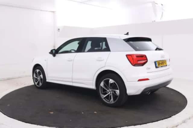 Audi Q2 (2019) thumbnail 2