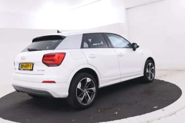 Audi Q2 (2019) thumbnail 3