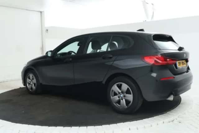 BMW 1-Serie (2021) thumbnail 3