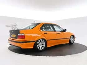 BMW 3-Serie (1993) thumbnail 3