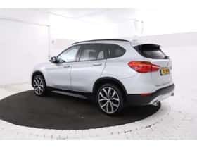 BMW X1 (2021) thumbnail 2