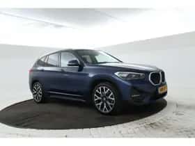 BMW X1 (2021) thumbnail 4