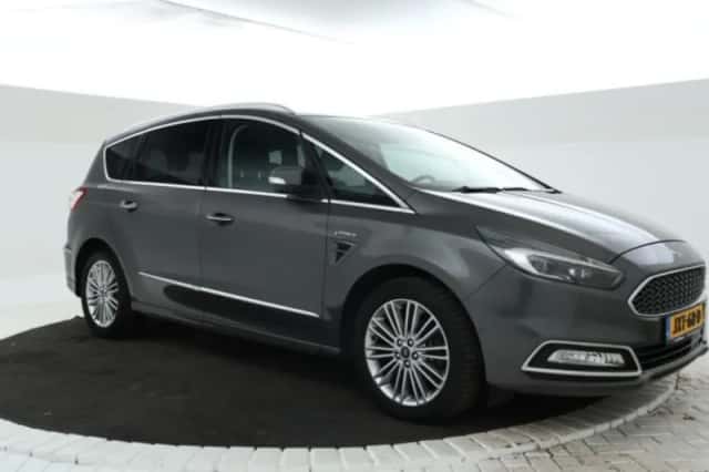 Ford S-Max (2022) thumbnail 4