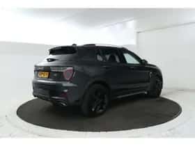 Lynk & Co 01 (2022) thumbnail 2