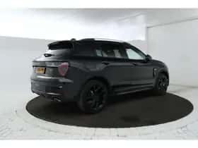 Lynk & Co 01 (2023) thumbnail 2