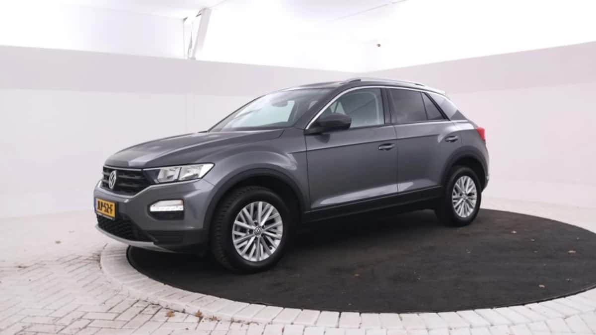 Volkswagen T-Roc (2019) — foto 1