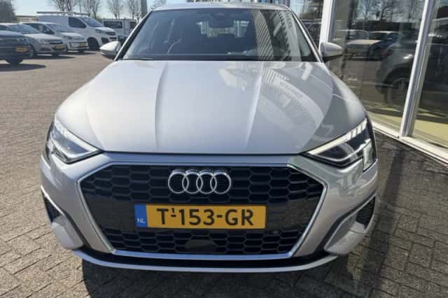 Audi A3 (2023) thumbnail 4