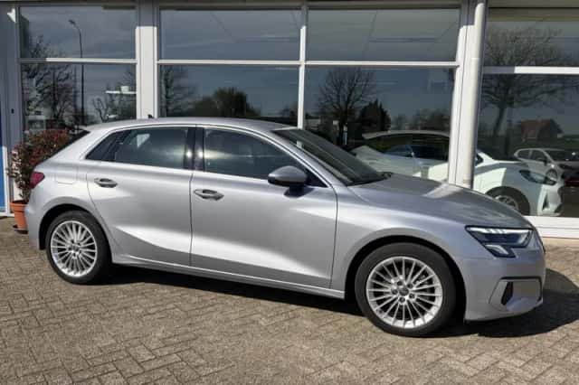 Audi A3 (2023) thumbnail 6