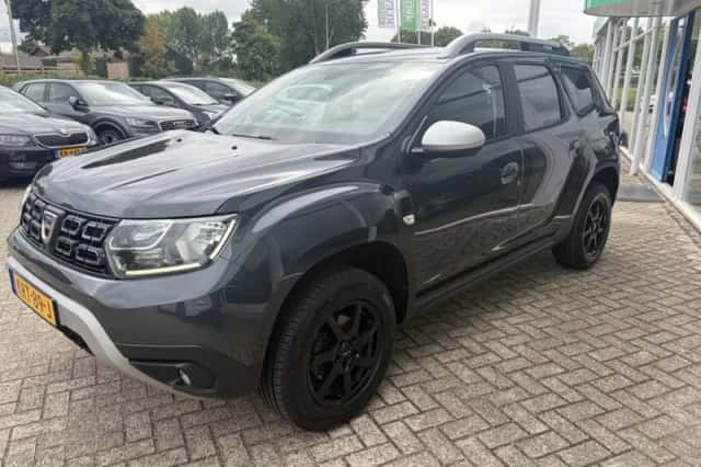 Dacia Duster (2018) thumbnail 3
