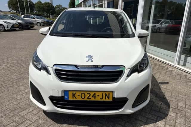 Peugeot 108 (2021) thumbnail 4