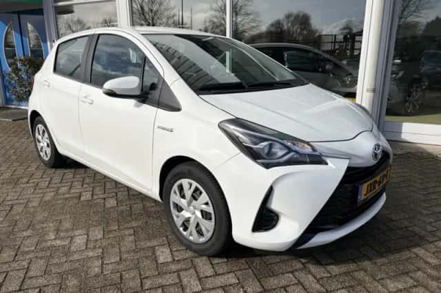 Toyota Yaris (2020) thumbnail 5