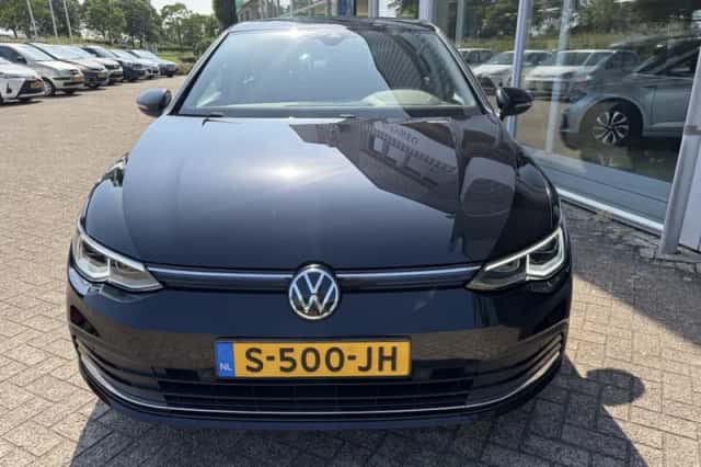 Volkswagen Golf (2020) thumbnail 4
