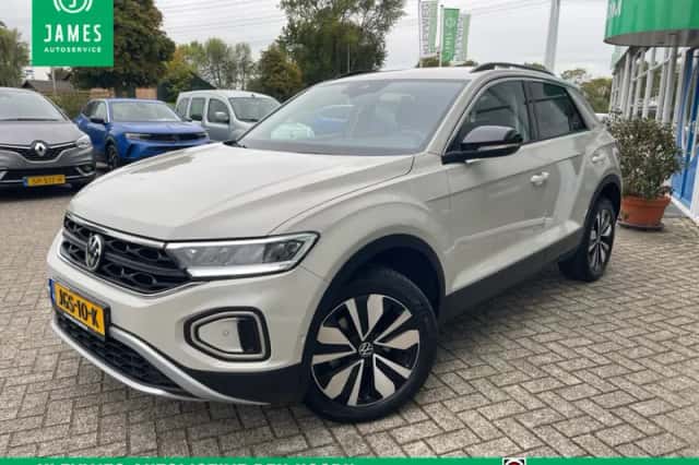 Volkswagen T-Roc (2025) thumbnail 2
