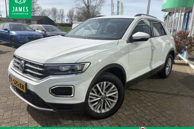 Volkswagen T-Roc (2021) thumbnail 1