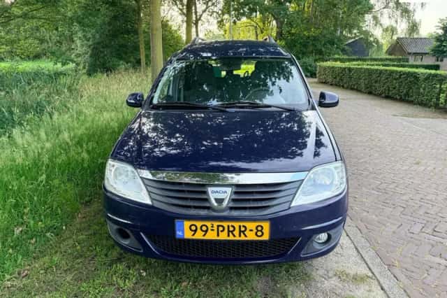 Dacia Logan MCV (2011) thumbnail 1
